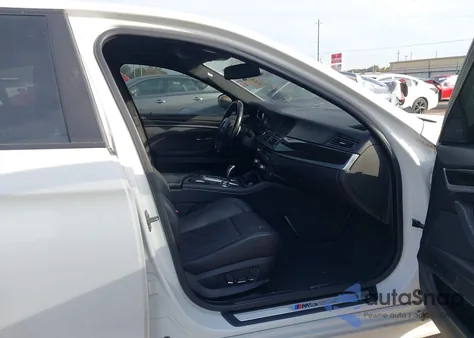 2013 BMW M5 from USA, damaged, VIN WBSFV9C52DC773699